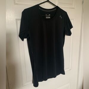 Under Armour Black Short Sleeve Tee with heatgear Women’s Large